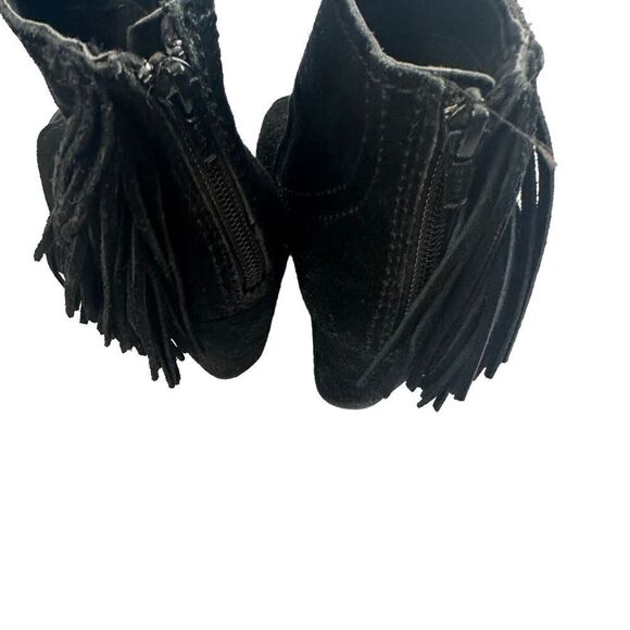 Gianni Bini stacked heel open toe fringe boho black suede booties size 8 - Picture 2 of 6